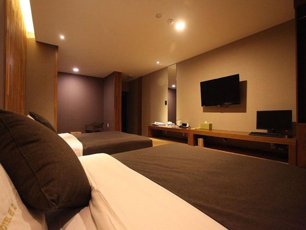 Hotel Rich Kōyō Habitación foto