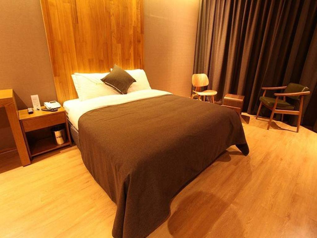 Hotel Rich Kōyō Habitación foto